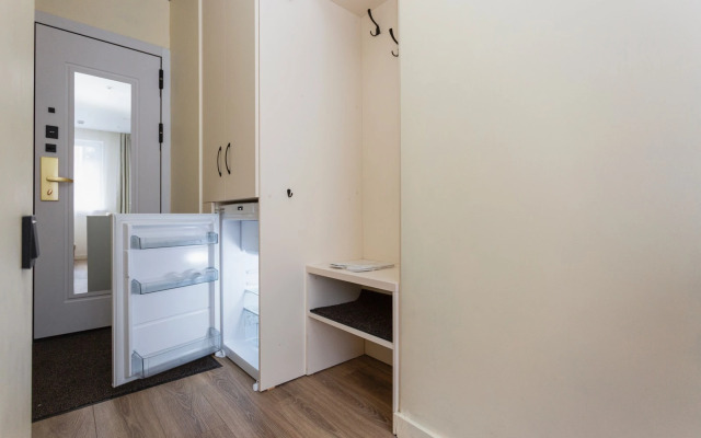Na Leninskom Prospekte 158 122 Flat