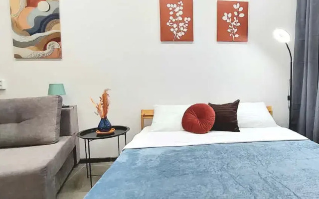 Aksakova 81 Flat