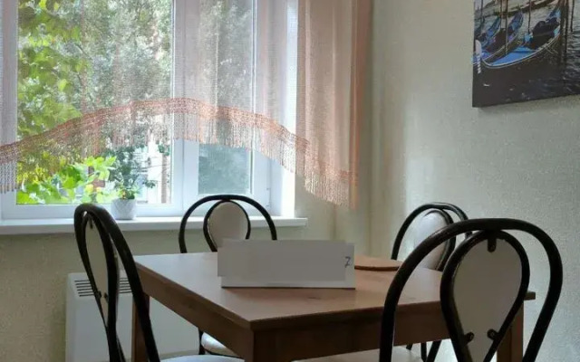 Na Industrialnoy 1B/3A Apartments
