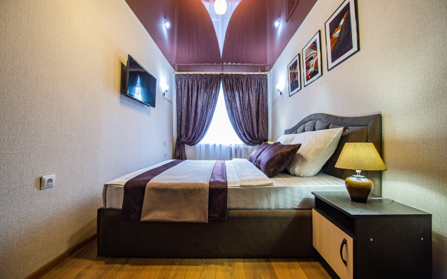 Pyat' Zvyozd Shokolad Apartments