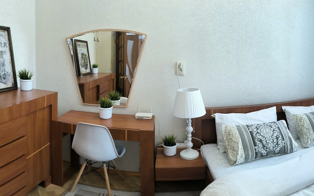 Supertsentr K.Marksa19+Balkon Flat