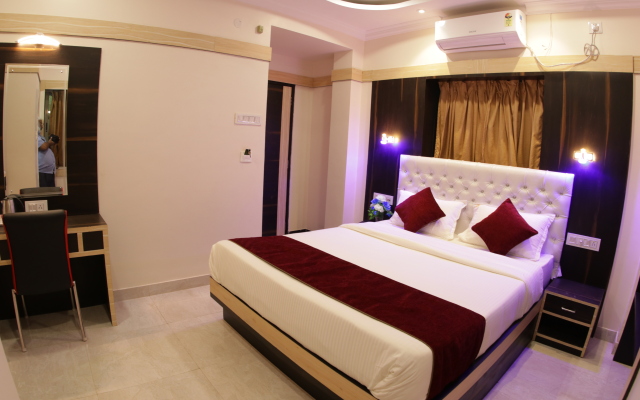 Royal Castle Hotel