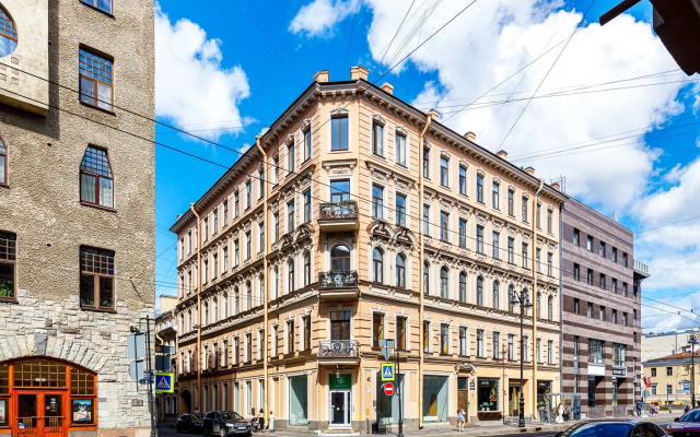 Апартаменты Roomstay комфорт плюс