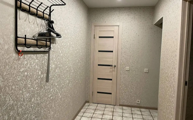 Na Proyezde Lakina Flat