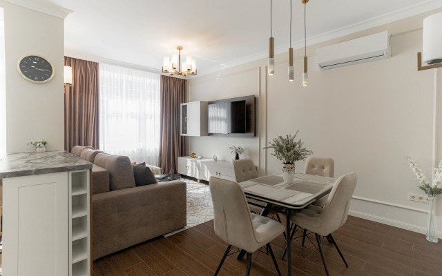 Lyuks Flat