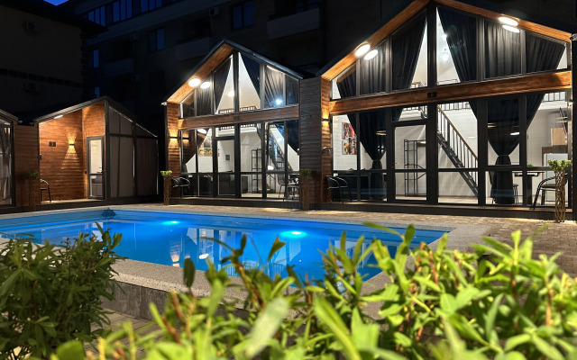 More House Chalet