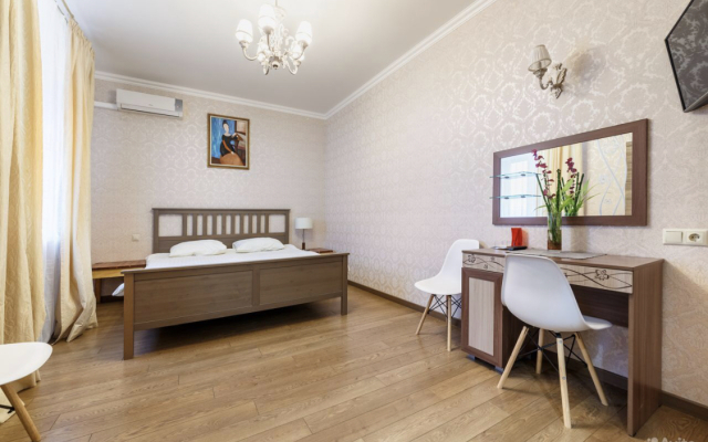 Апартаменты Kutuzoff на Киевской 3 комнаты