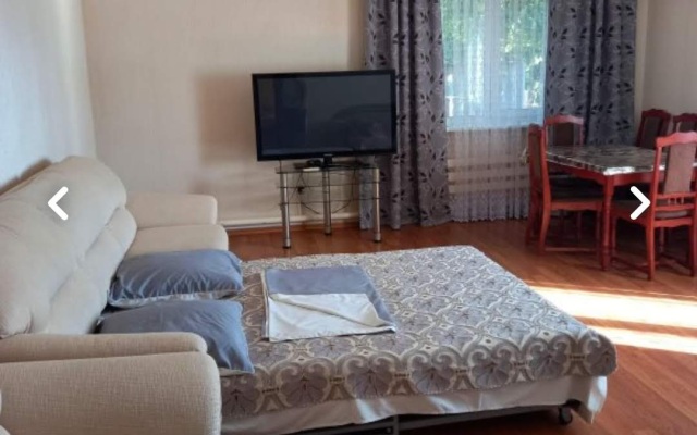 Semeyny Guest House