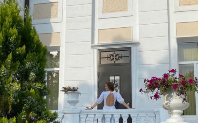 Butik-Hotel Belyij Dom Balerinyi