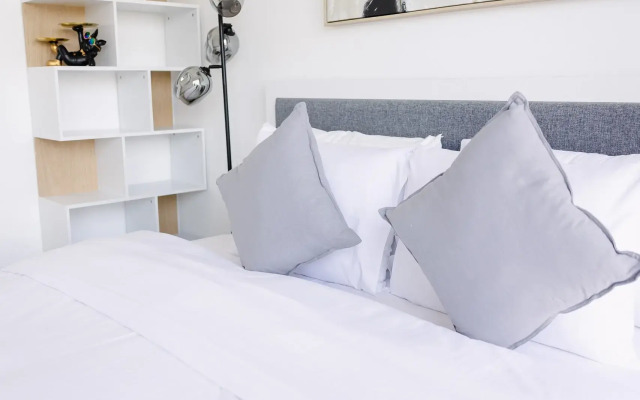 Апартаменты Welcome Home in Azizi Riviera 39