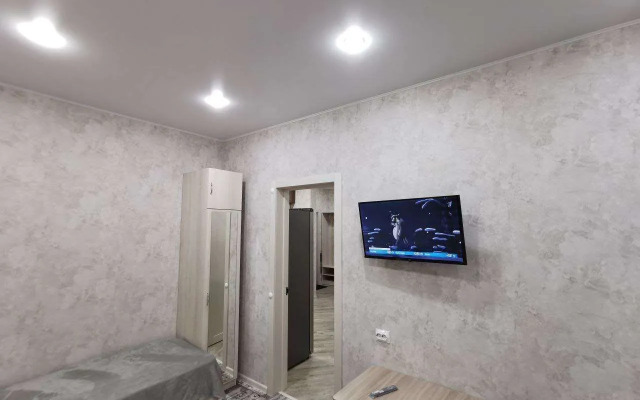 Квартира светлая новая двухкомнатная