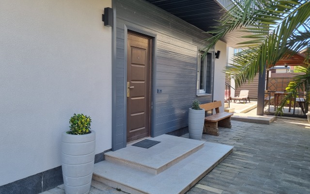 S Basseynom Guest House