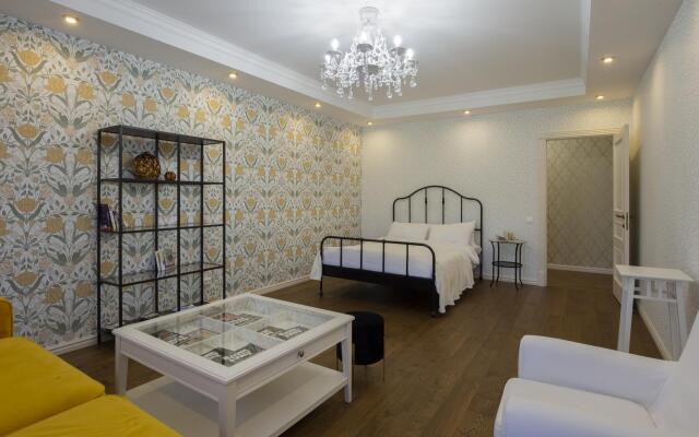 Апартаменты Премиум Город Рек на Большой Конюшенной 1