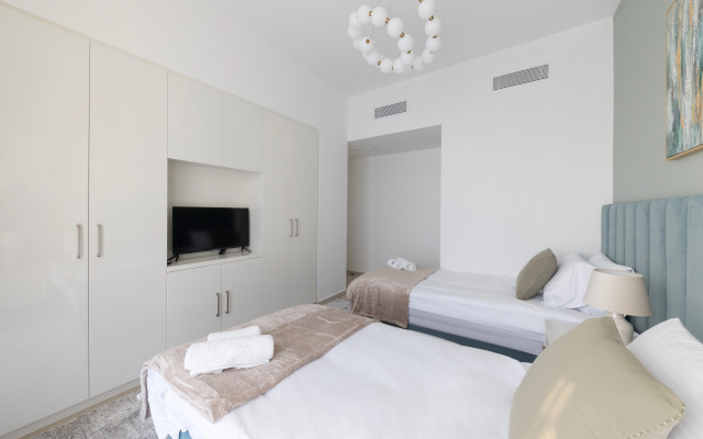 Welcome Home in Downtown Views Apartments