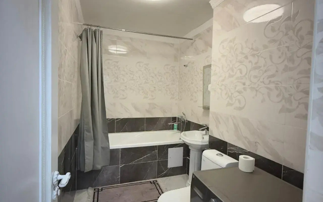 Apartamenty 2 na prospekte Kunaeva 7