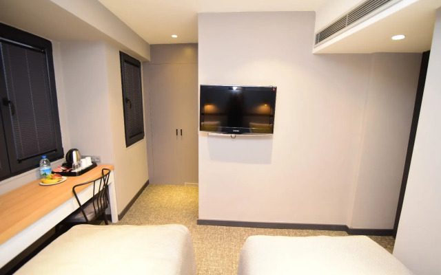 Отель The Row Taksim