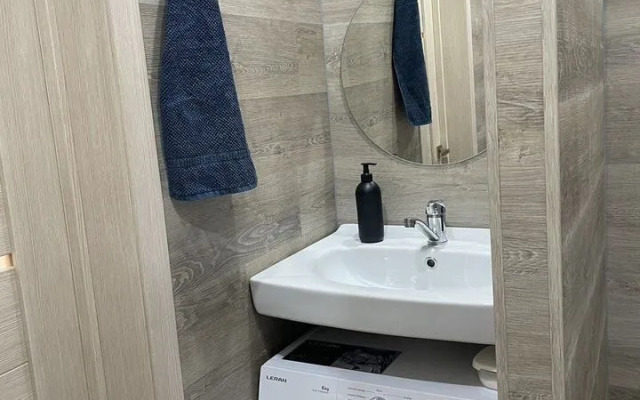 Квартира c нoвым coвременным peмoнтoм и новой техникoй