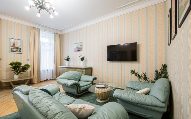 Квартира GM Apartments Просторная Трехкомнатная на Арбате