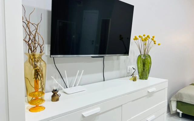 S Otdelnym Vkhodom V Apart-Komplekse S Basseynom Apartment