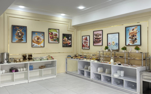 Chinor Hotel