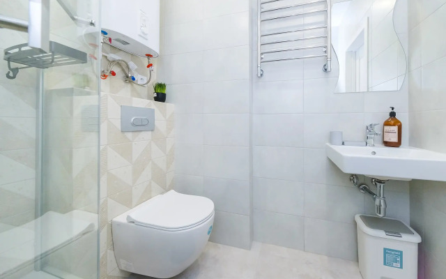 319 svetlye v ZhK Letniy dlya semi Apartments