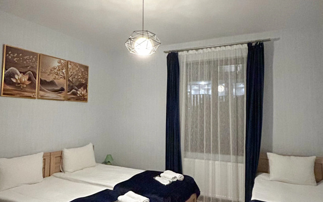 Royal Galaxy Guest House