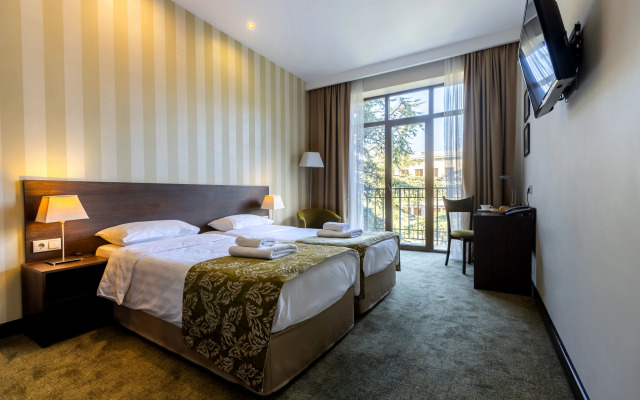 Citrus Hotel