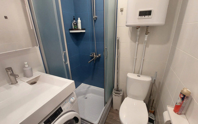 SV Zhiraf studiya 1 Apartments