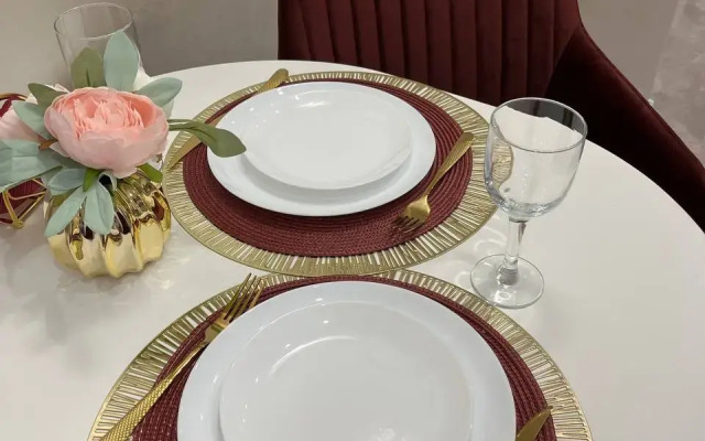 Helenrooms - Uyutnaya Kvartira Na Naberezhnoy Flat