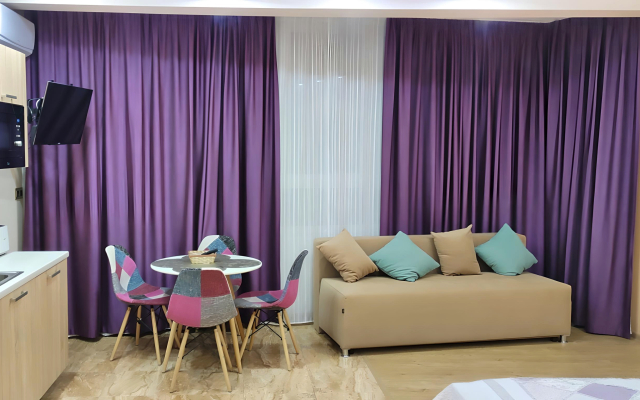 Na Ulitse Verkhnyaya Doroga 151 Korpus 1 Apartments