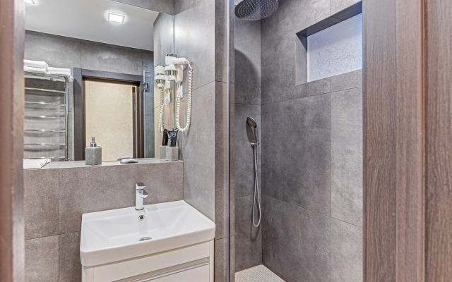 Квартира Домашний Кинотеатр с Дизайнерским Ремонтом