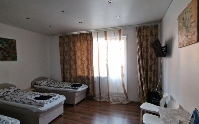 25 Let Oktyabrya Istra Posutochno Flat