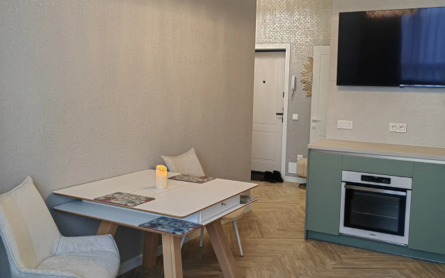 Amalenau Tsentral Park Flat