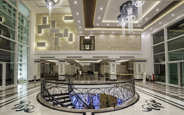 Karmir Resort  & SPA Hotel