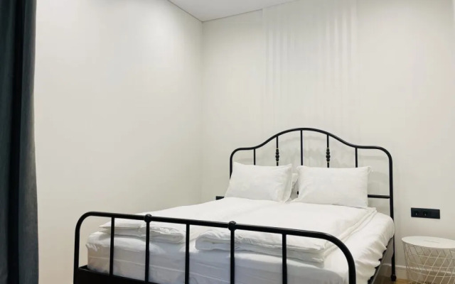 Апартаменты Apartburo Студио в бельэтаже у моря