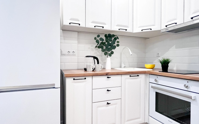Dobrye Kvartiry S Terassoy Na Larina 45s6 Apartments