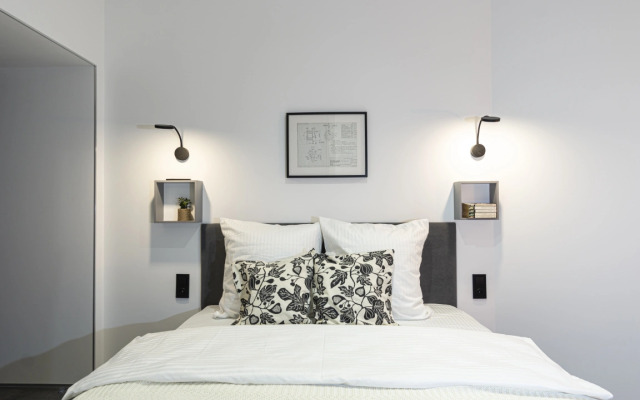 Surkova 20/6 GoldenRing Apartment 4
