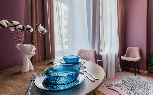 Апартаменты ВО 14/65 Розовое настроение