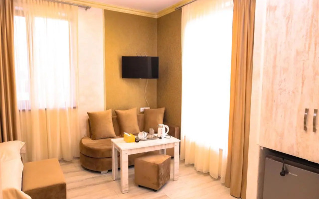 Kareno Hotel