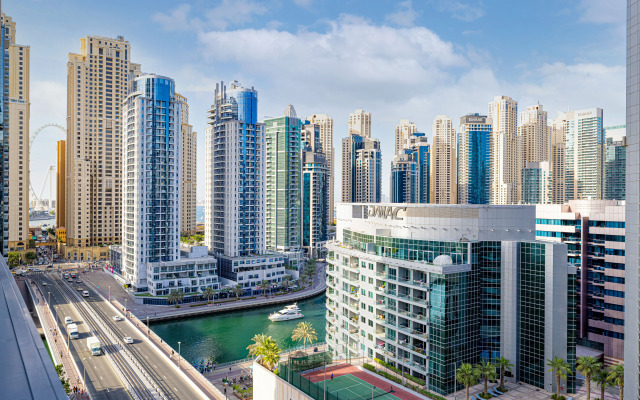 Luxury and Spacious Full Marina View Flat