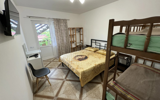 Damir Mini Hotel