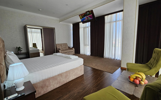 Grand Turon Plaza Hotel