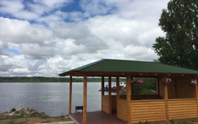 Admiral Uyutny Prichal Guest House