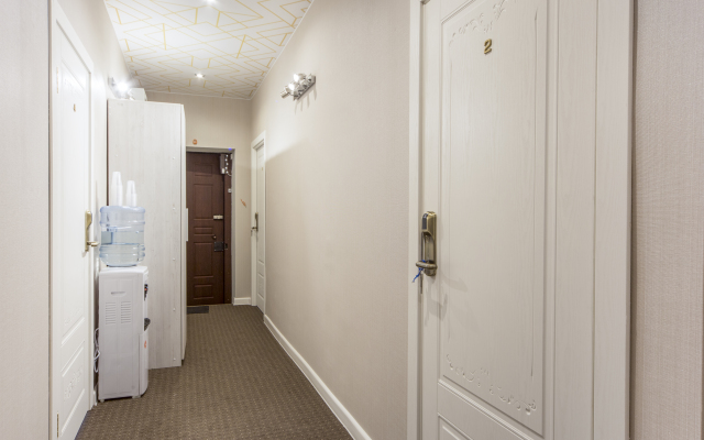 Отель Viva La by Academia