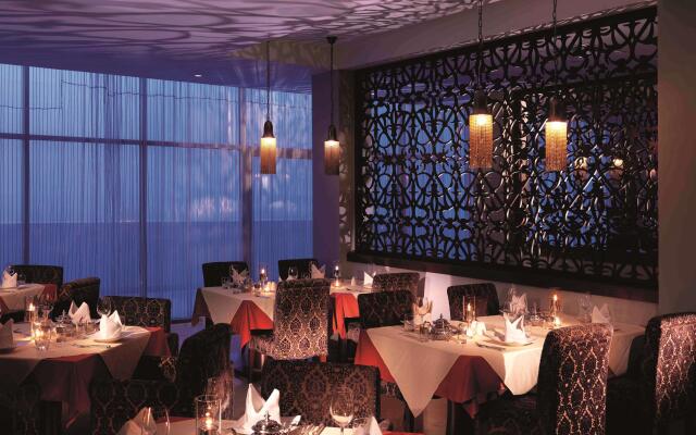 Radisson Blu Resort Fujairah Hotel