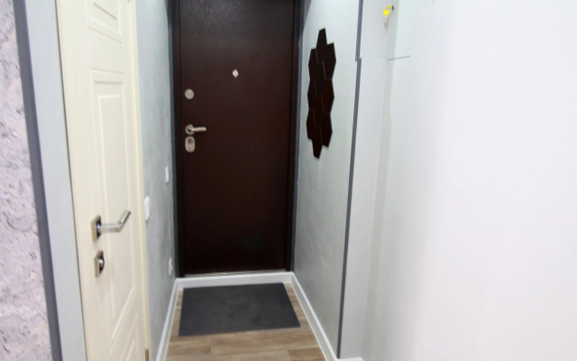 2kh Komnatnye Apartamenty U Zhd Vokzala Flat