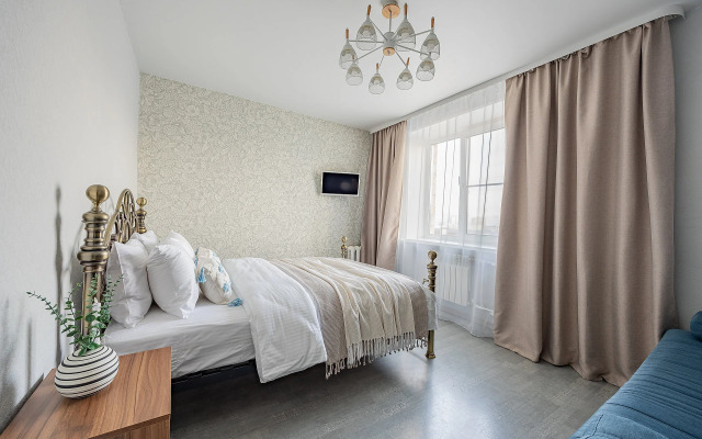 Апартаменты двухкомнатные в самом центре на Большой Покровской 73, Сова-Дом