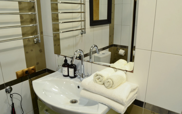 1 Kom Studiya Flat