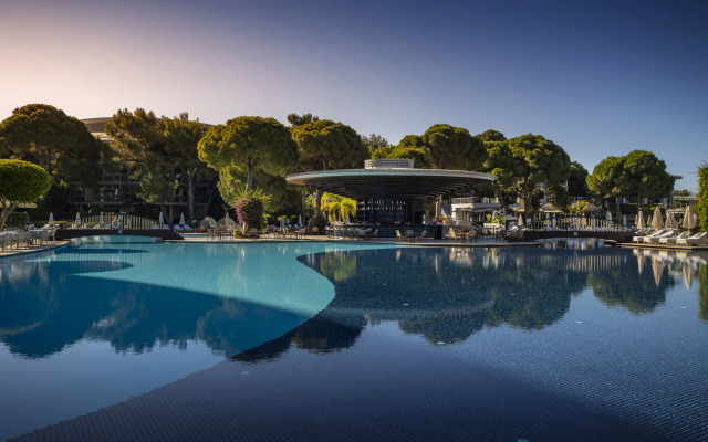 Calista Luxury Resort