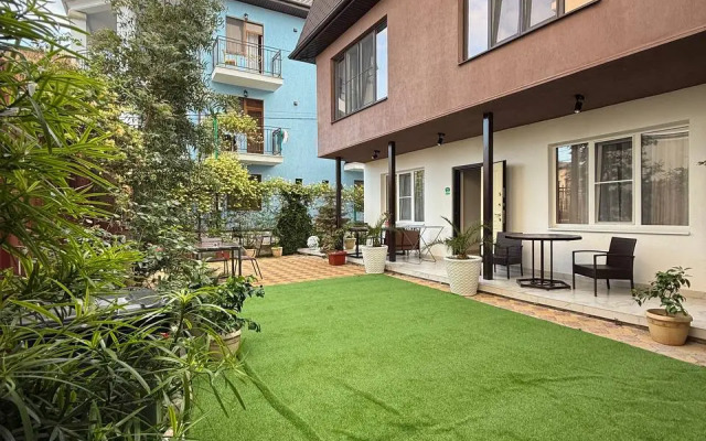 Smart Sirius Guest House